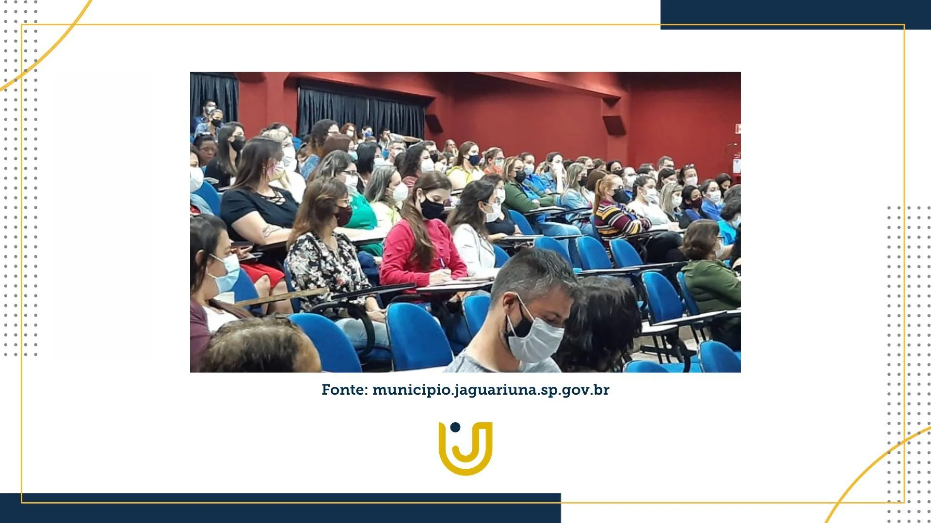 A capa mostra uma arte com uma foto dos professores da rede municipal de ensino durante a Semana da Educação.