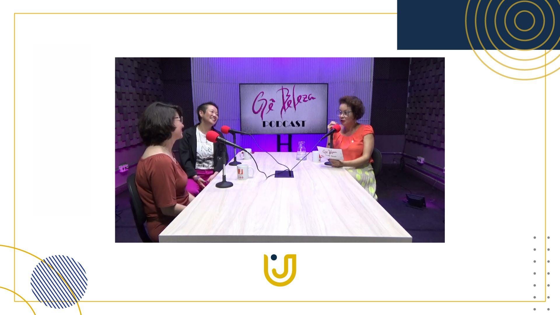 A imagem mostra a professora Carla Borges no Gê Beleza Podcast, onde falou sobre Gestão de Pessoas e Carreira.
